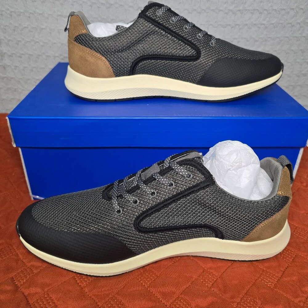 Vince Camuto Men's Emmitt Mesh Sneaker